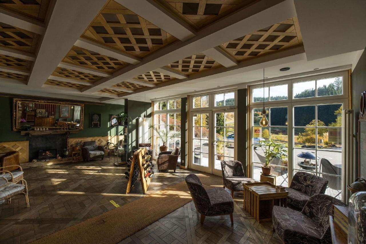 Berghotel Und Restaurant Kraeuter Chalet Furtwangen Exteriér fotografie