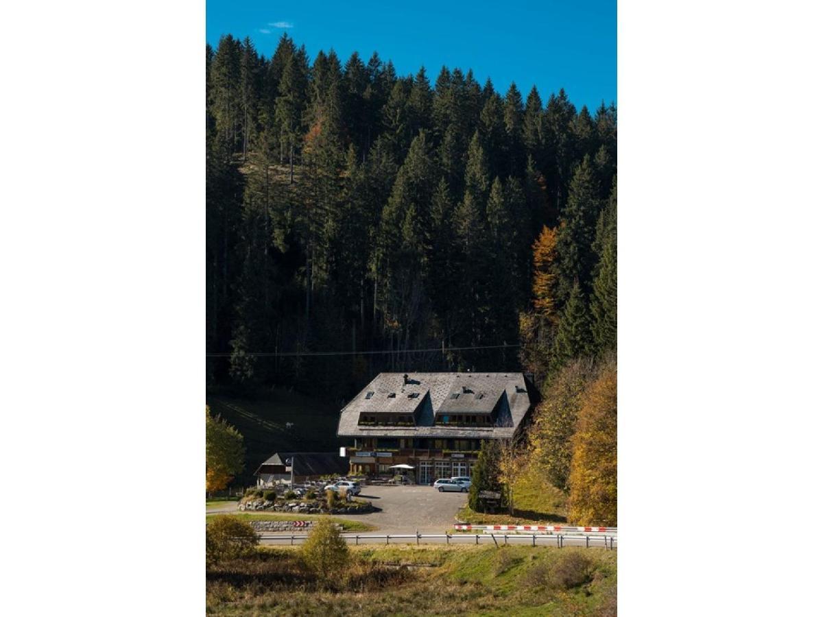 Berghotel Und Restaurant Kraeuter Chalet Furtwangen Exteriér fotografie