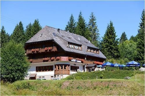 Berghotel Und Restaurant Kraeuter Chalet Furtwangen Exteriér fotografie